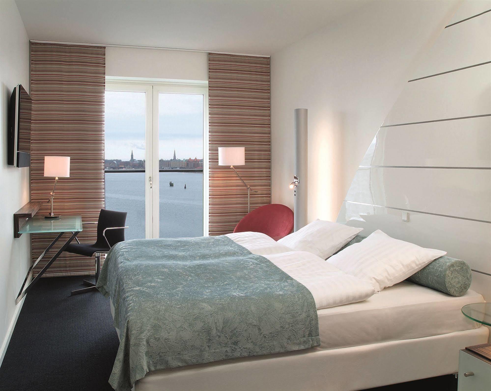 Copenhagen Island Hotel Exterior photo